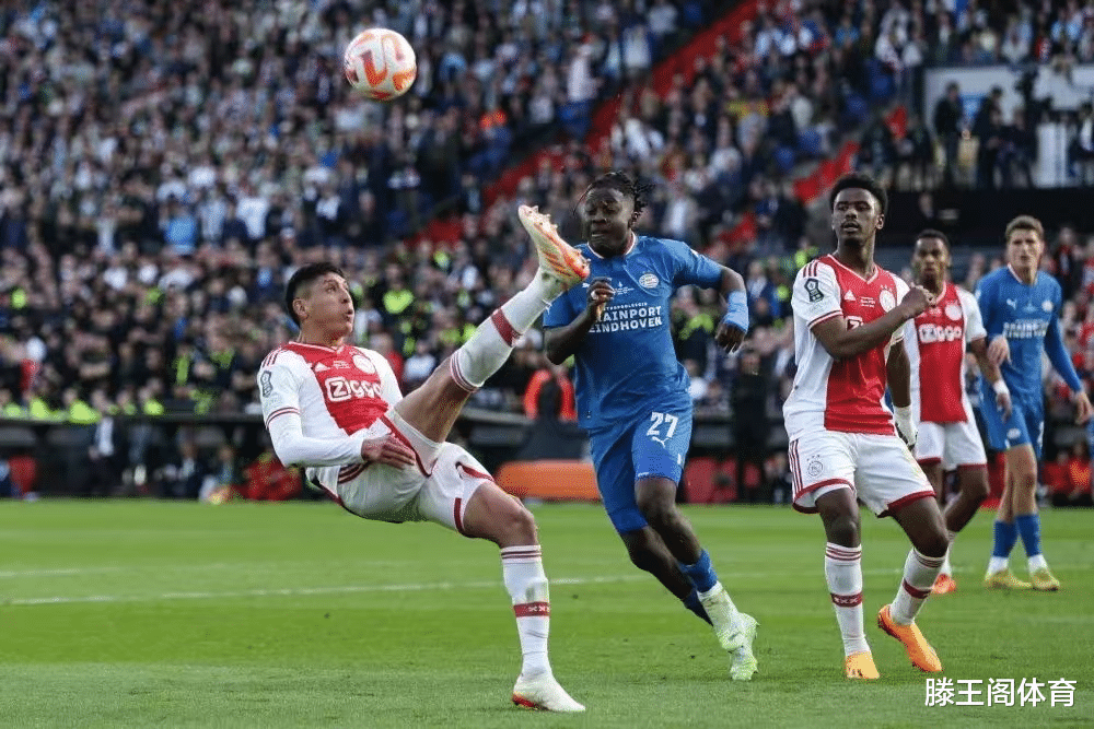 包含今晨英超焦点战，亚特兰大主帅复盘，更衣室稳定，轮换策略成焦点的词条南宫电竞玩家